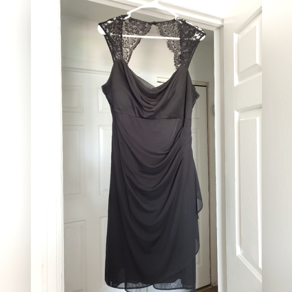 Signature Valerie 16w little black dress